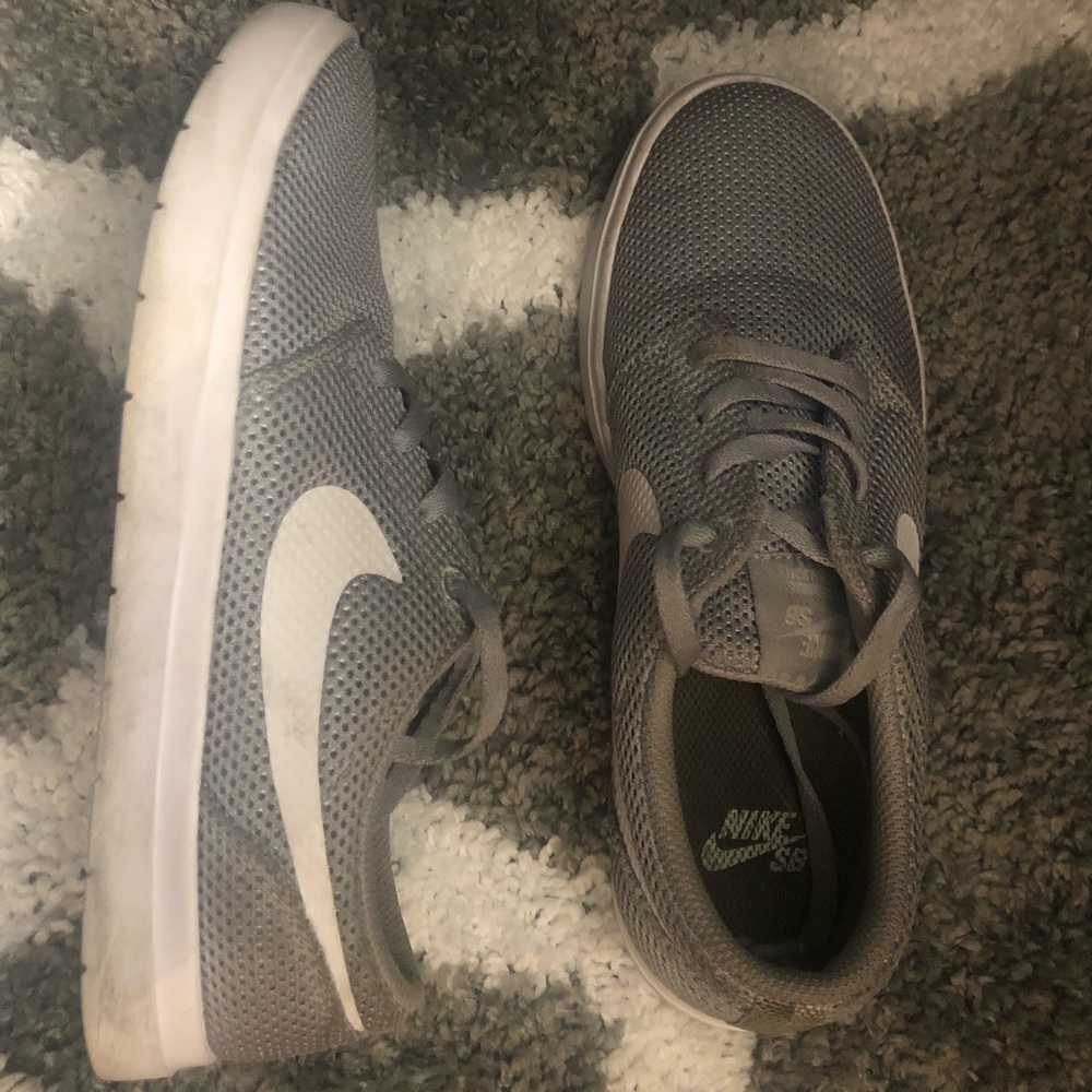 GREY NIKE SB SHOES